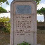 [de]Käthe Kollwitz Gedenkstein[en]Käthe Kollwitz Memorial Stone