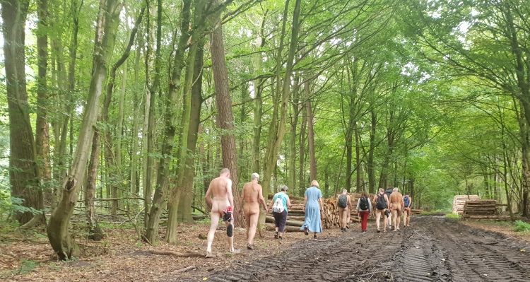 Clothing optional wird angenommen
