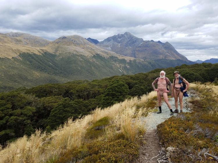Glenorchy: Routeburn Track to side trail to Key Summit | 1