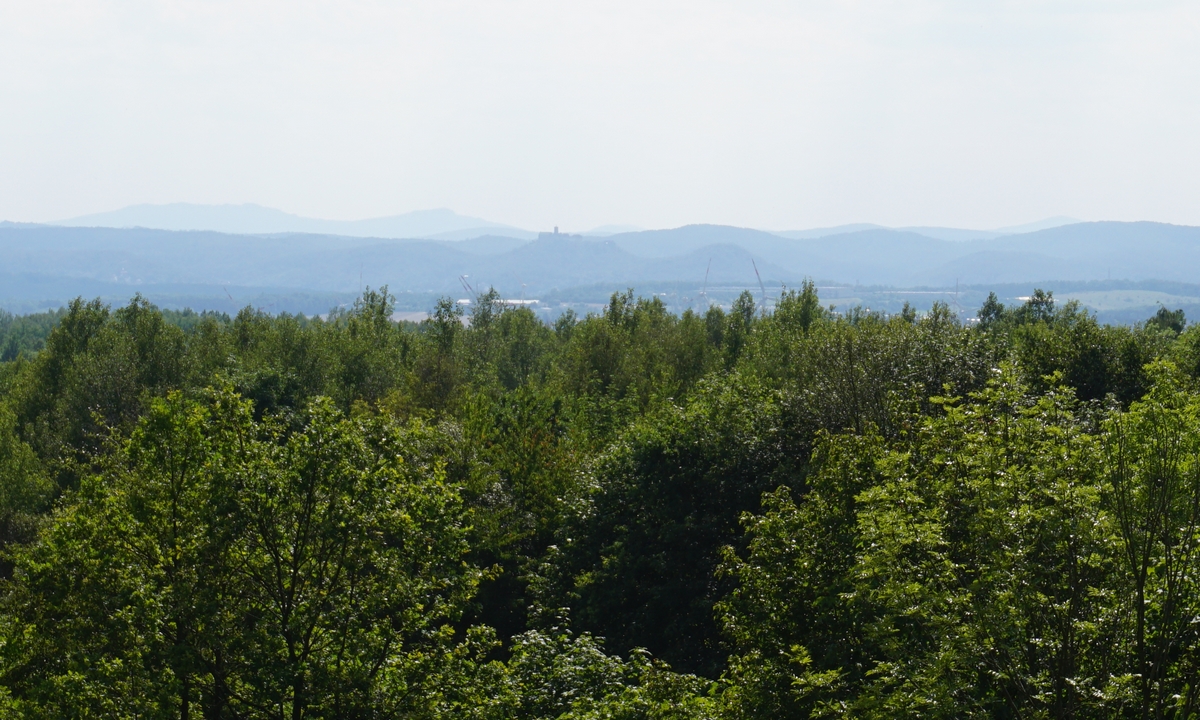 04 Panorama mit Wartburg