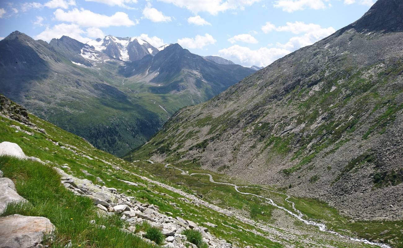 Auch am Freitag hatten wir einen wunderschönen Ausblick über ein Alpental hinweg