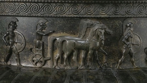 Bronzekrater von Vix - Griechische Soldaten in Rüstung